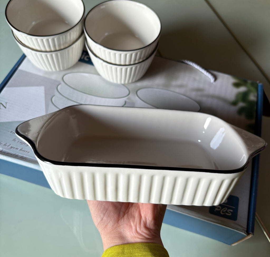 Porcelain Set